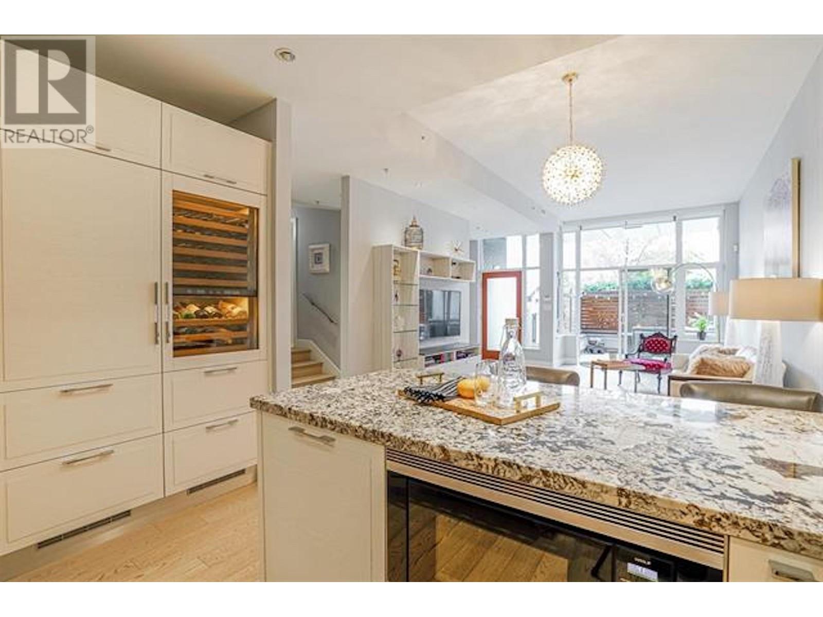 2122-2122 W 15th Avenue, Vancouver, British Columbia  V6K 2Y4 - Photo 11 - R2812719