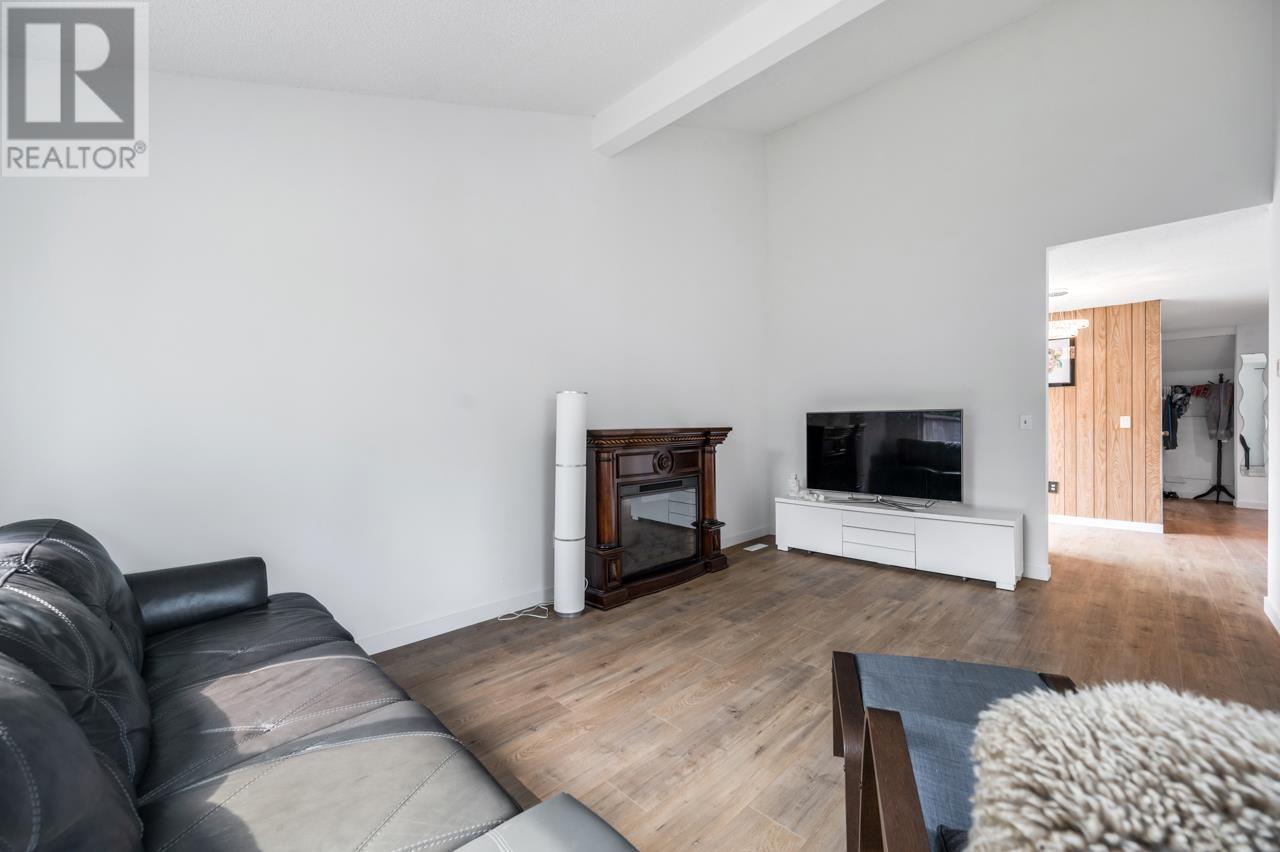 3020 Maplebrook Place, Coquitlam, British Columbia  V3C 4B1 - Photo 7 - R2812777