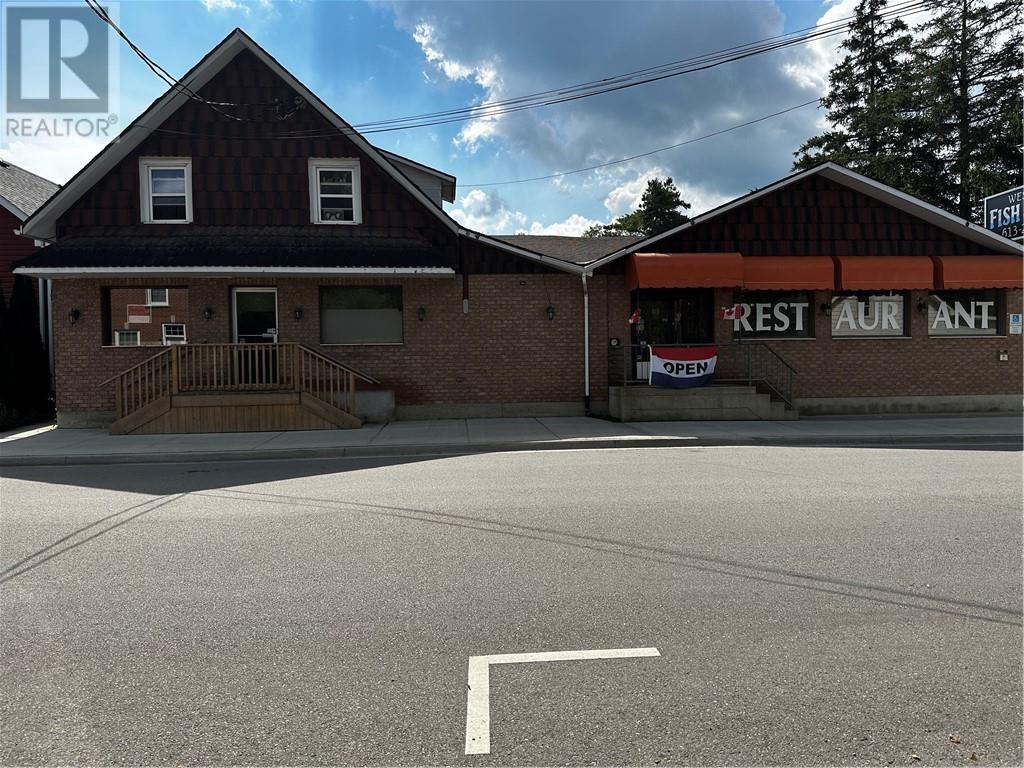 39 Bedford Street, Westport, Ontario  K0G 1X0 - Photo 3 - 1359164