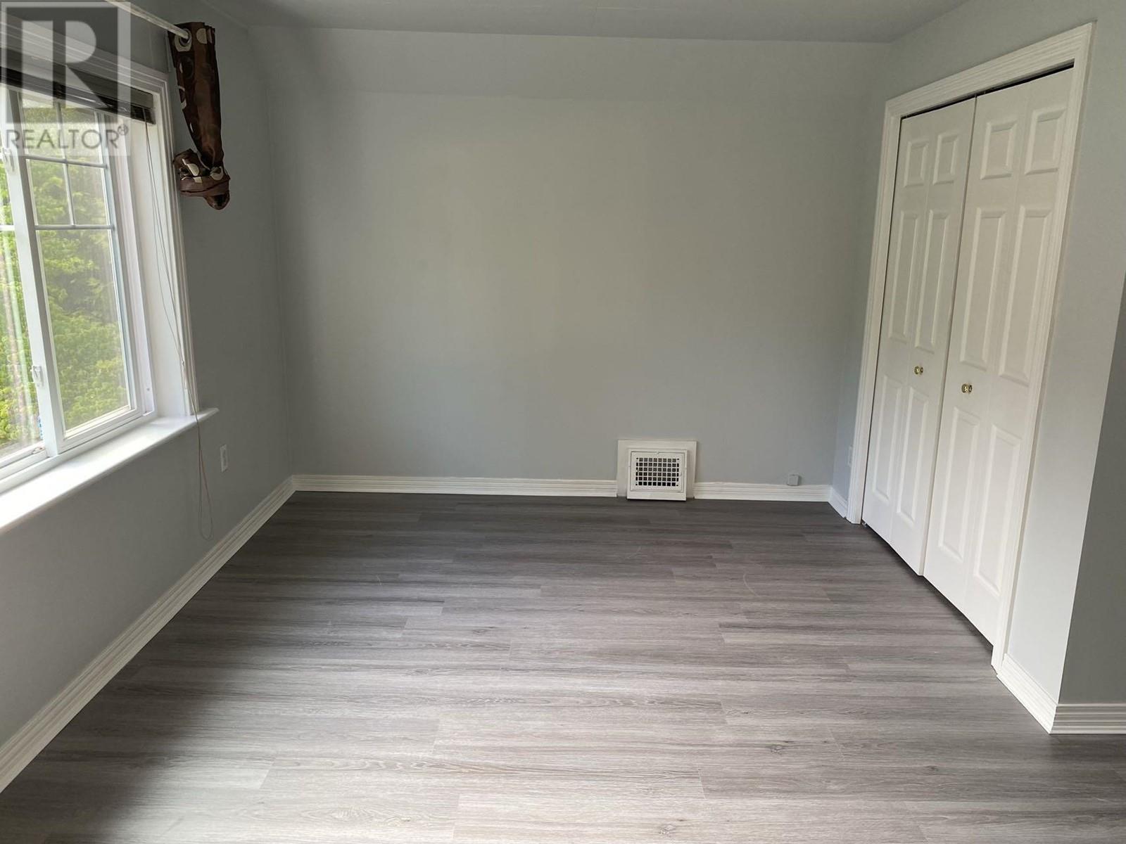 7616 Burris Street, Burnaby, British Columbia  V5E 1Z3 - Photo 2 - R2812032