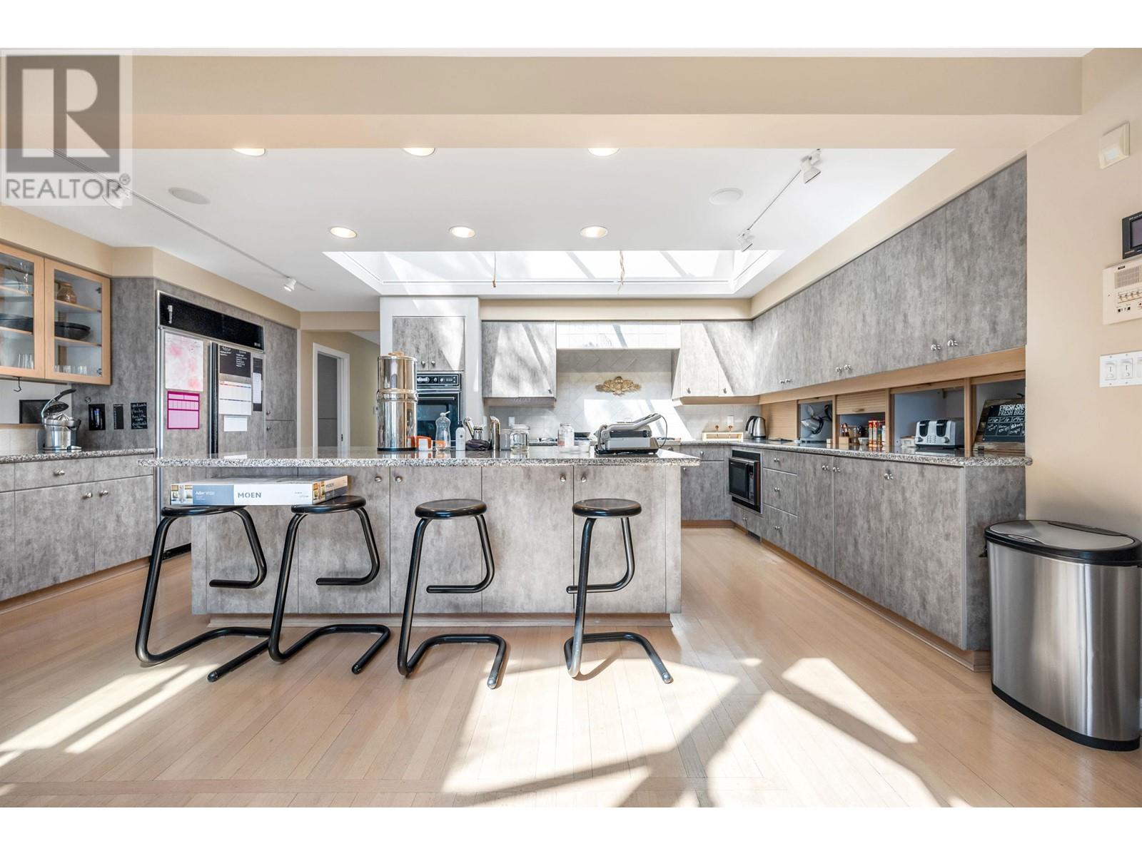 4060 Almondel Road, West Vancouver, British Columbia  V7V 3L5 - Photo 10 - R2802034