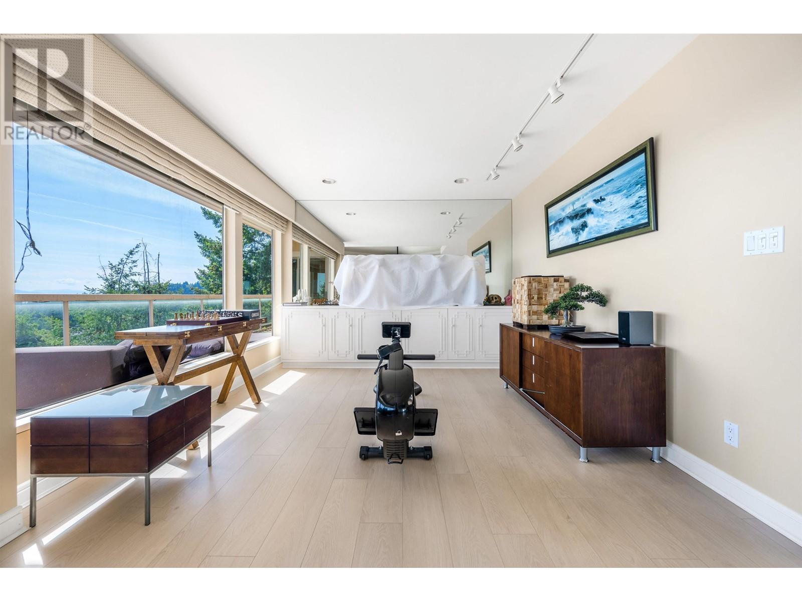 4060 Almondel Road, West Vancouver, British Columbia  V7V 3L5 - Photo 5 - R2802034