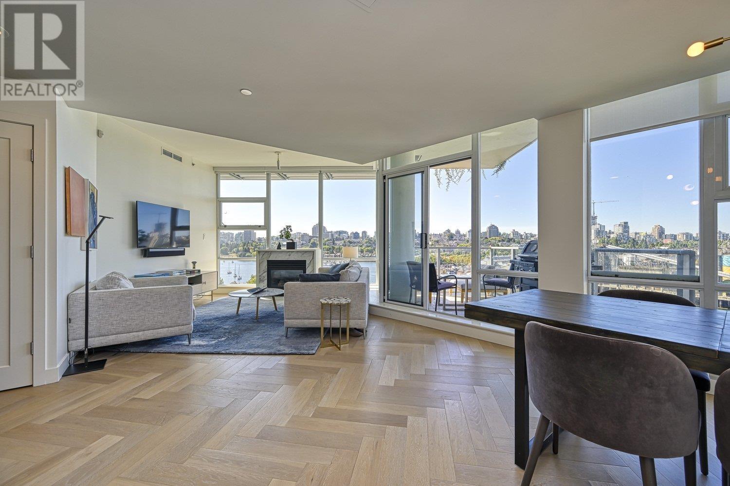 1002 633 Kinghorne Mews, Vancouver, British Columbia  V6Z 3H3 - Photo 4 - R2808014