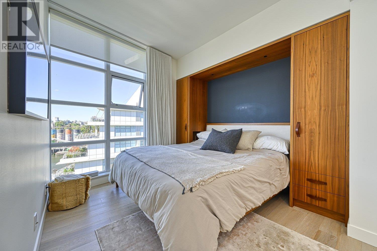 1002 633 Kinghorne Mews, Vancouver, British Columbia  V6Z 3H3 - Photo 13 - R2808014