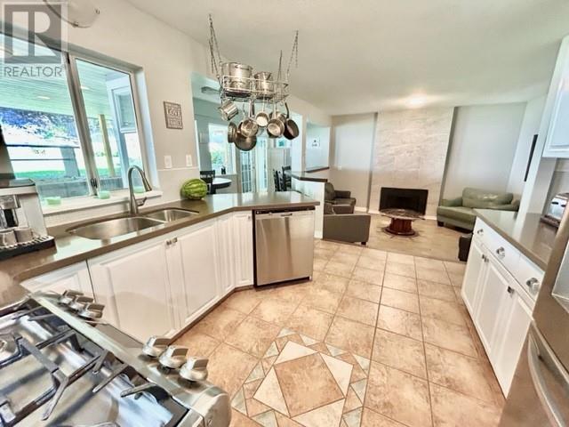 40034 Plateau Drive, Squamish, British Columbia  V8B 3G0 - Photo 7 - R2811326
