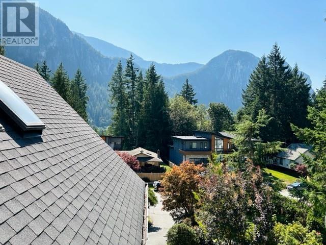 40034 Plateau Drive, Squamish, British Columbia  V8B 3G0 - Photo 12 - R2811326
