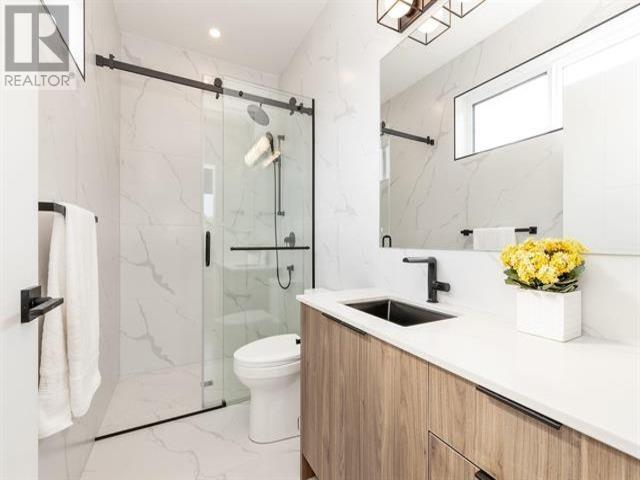 2042 Mannering Avenue, Vancouver, British Columbia  V5N 3C3 - Photo 21 - R2811251