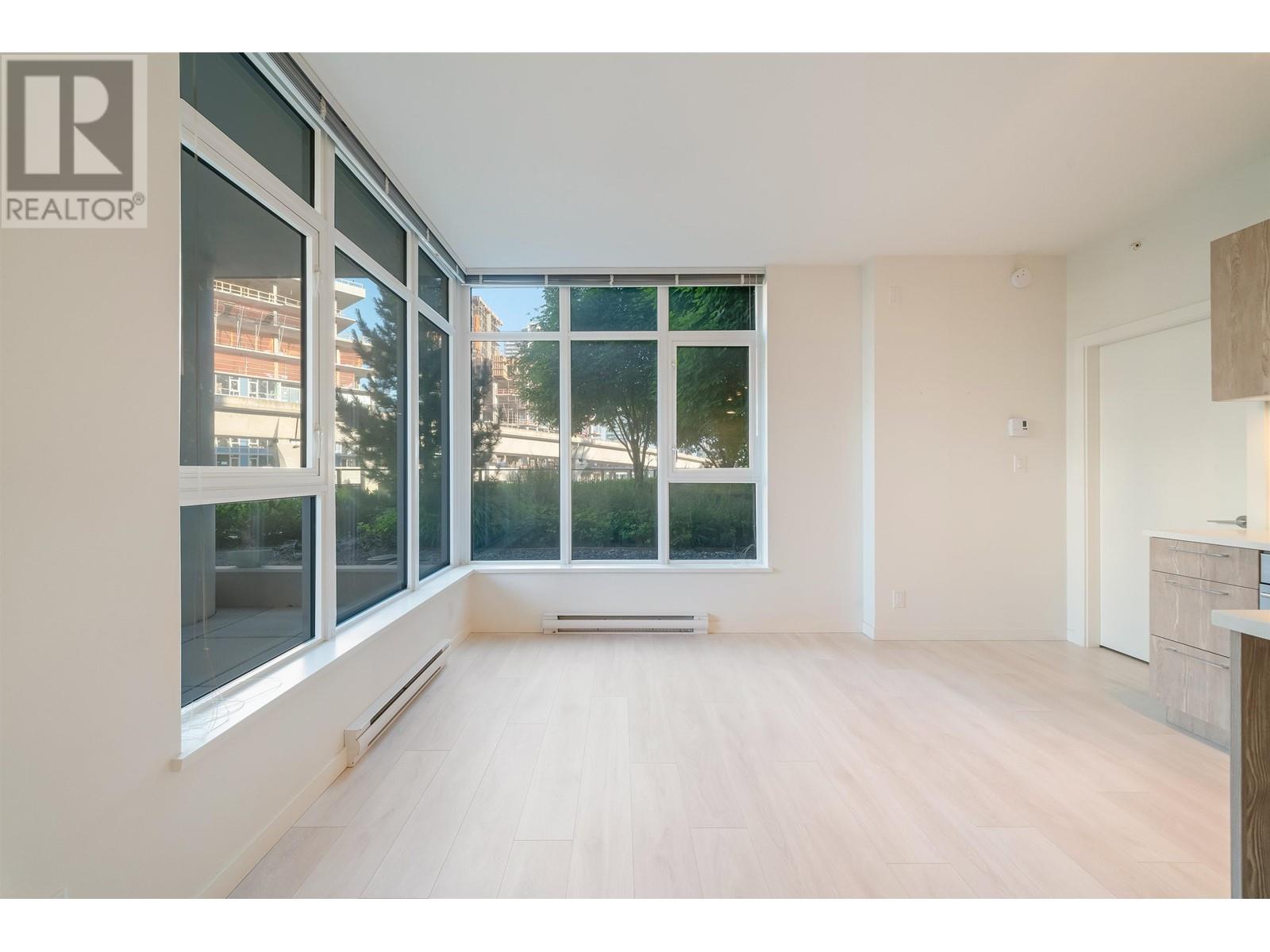 209 691 North Road, Coquitlam, British Columbia  V3J 0H9 - Photo 3 - R2812957