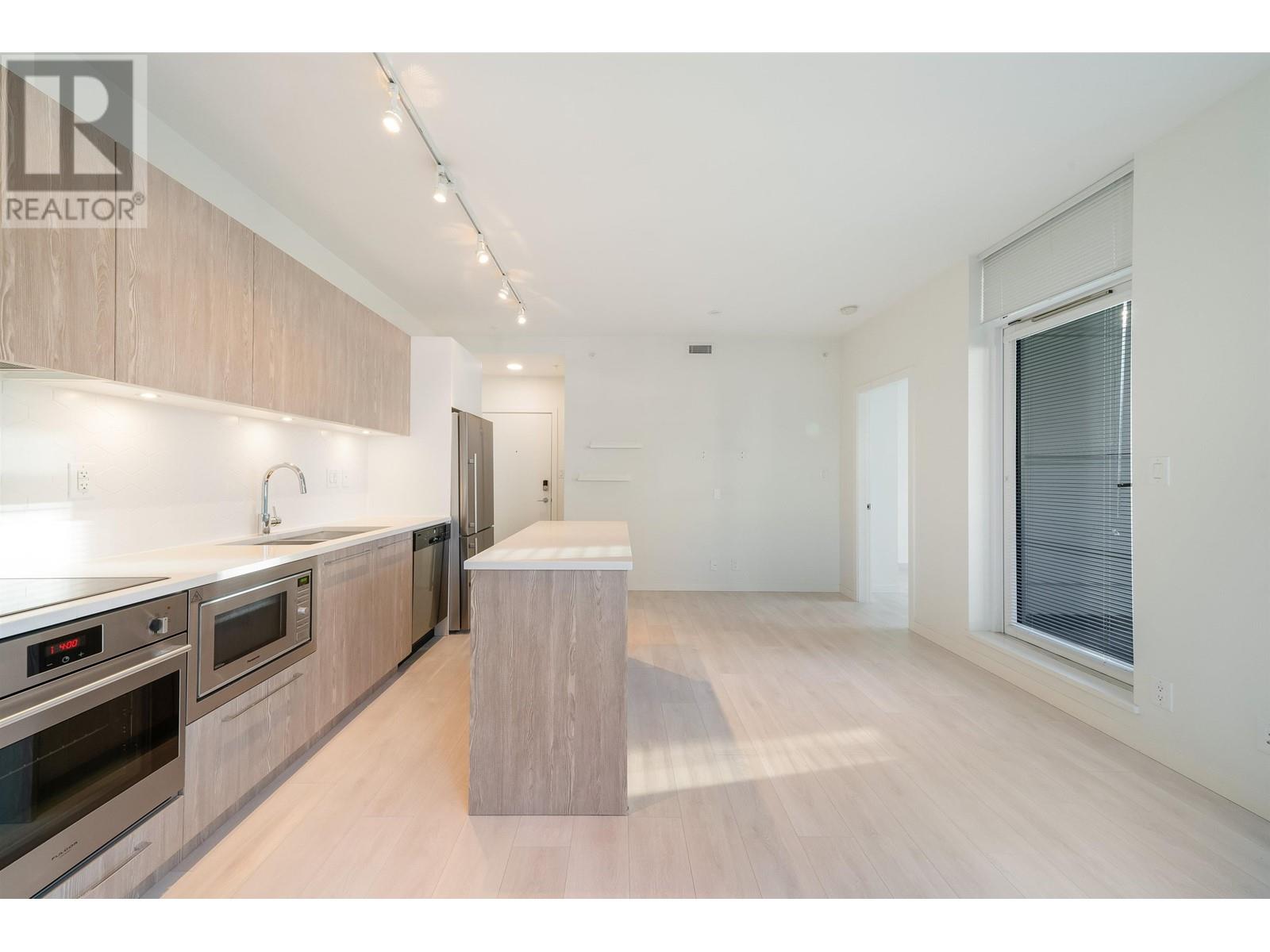 209 691 North Road, Coquitlam, British Columbia  V3J 0H9 - Photo 4 - R2812957