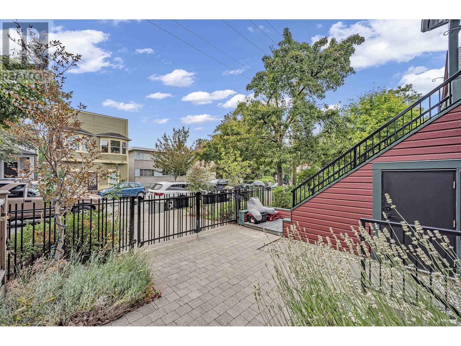 521 Union Street, Vancouver, British Columbia  V6A 2B7 - Photo 3 - R2812932