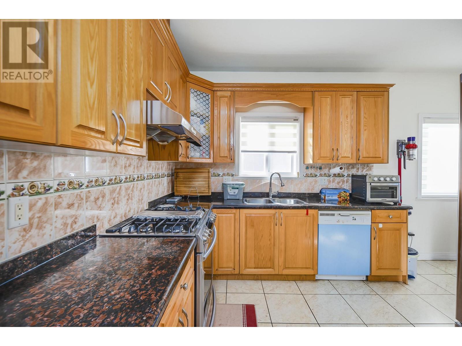 3239 E 24th Avenue, Vancouver, British Columbia  V5R 1G1 - Photo 10 - R2812256