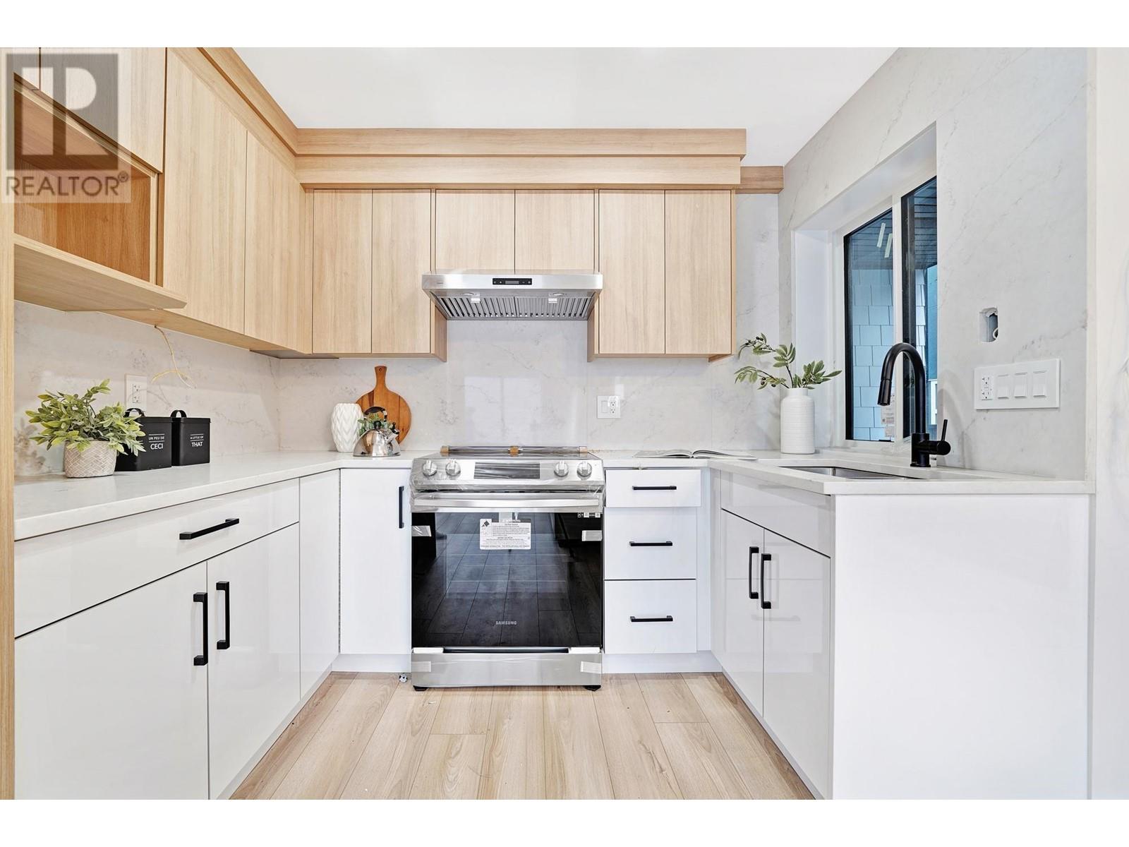 3250 William Street, Vancouver, British Columbia  V5K 2Z1 - Photo 3 - R2812618