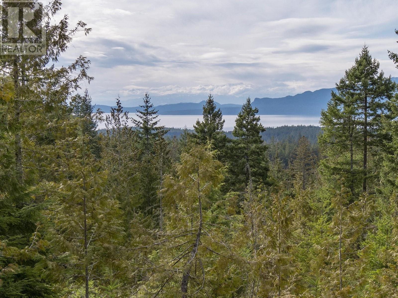 9305 Stephens Way, Halfmoon Bay, British Columbia  V7Z 1G9 - Photo 2 - R2810916