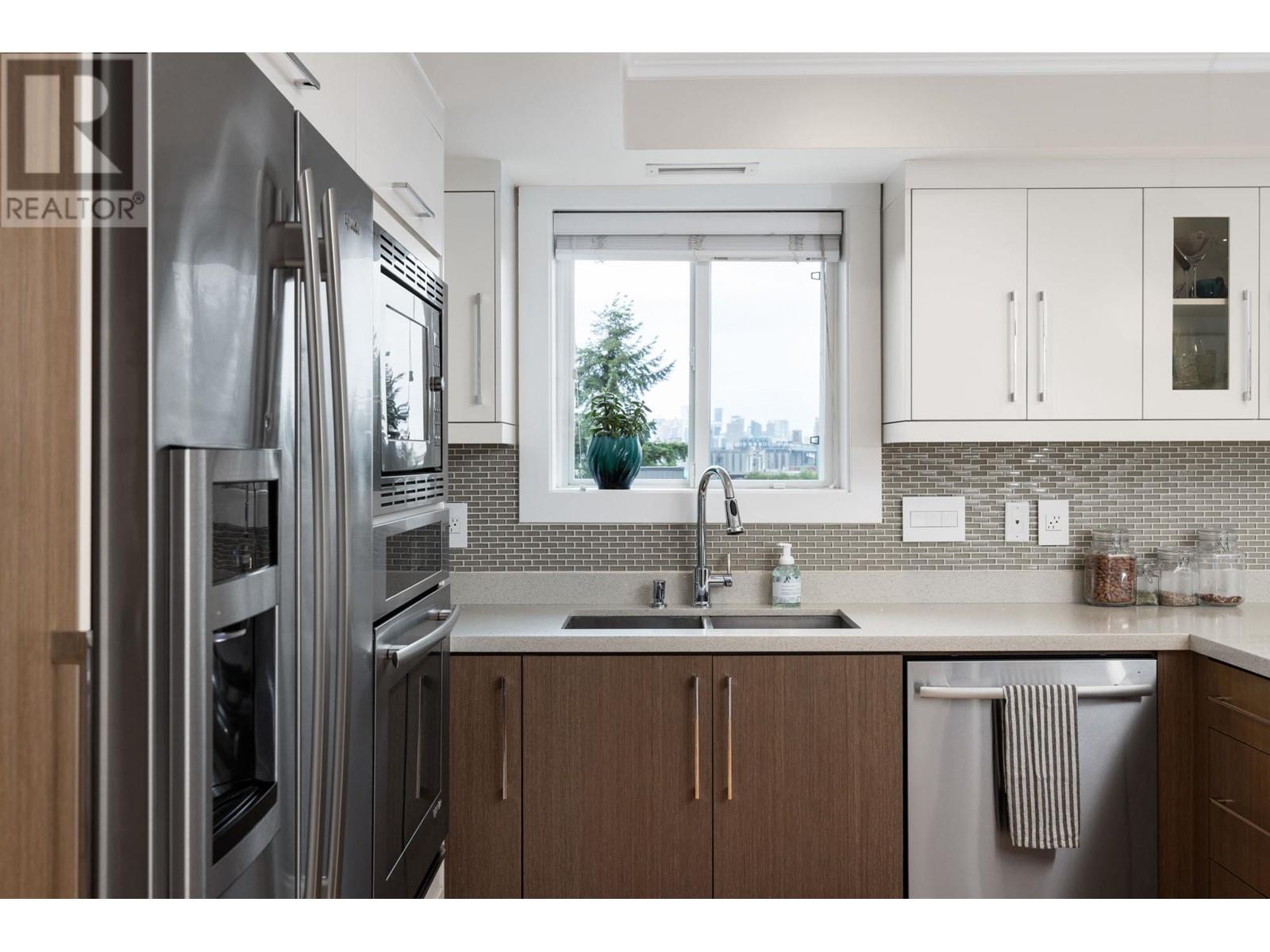 2051 Triumph Street, Vancouver, British Columbia  V5L 1K7 - Photo 23 - R2812969