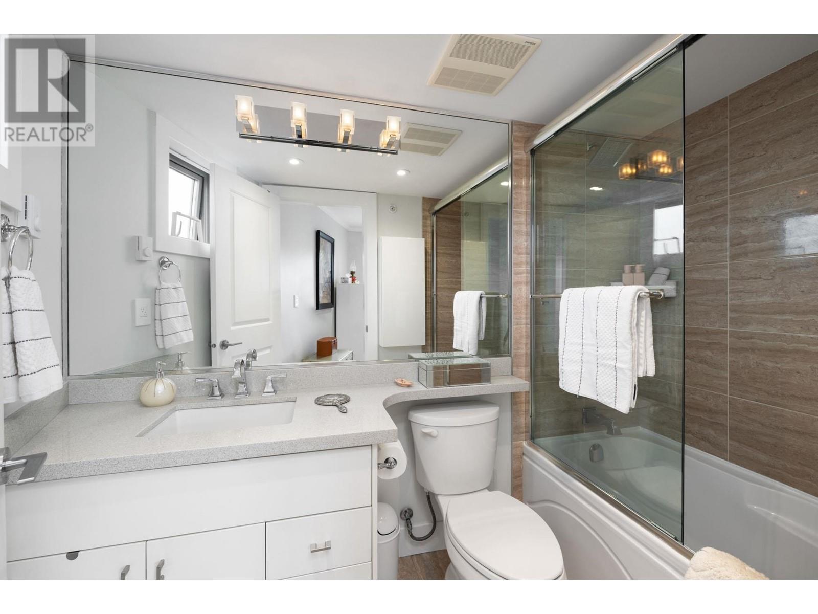 2051 Triumph Street, Vancouver, British Columbia  V5L 1K7 - Photo 28 - R2812969