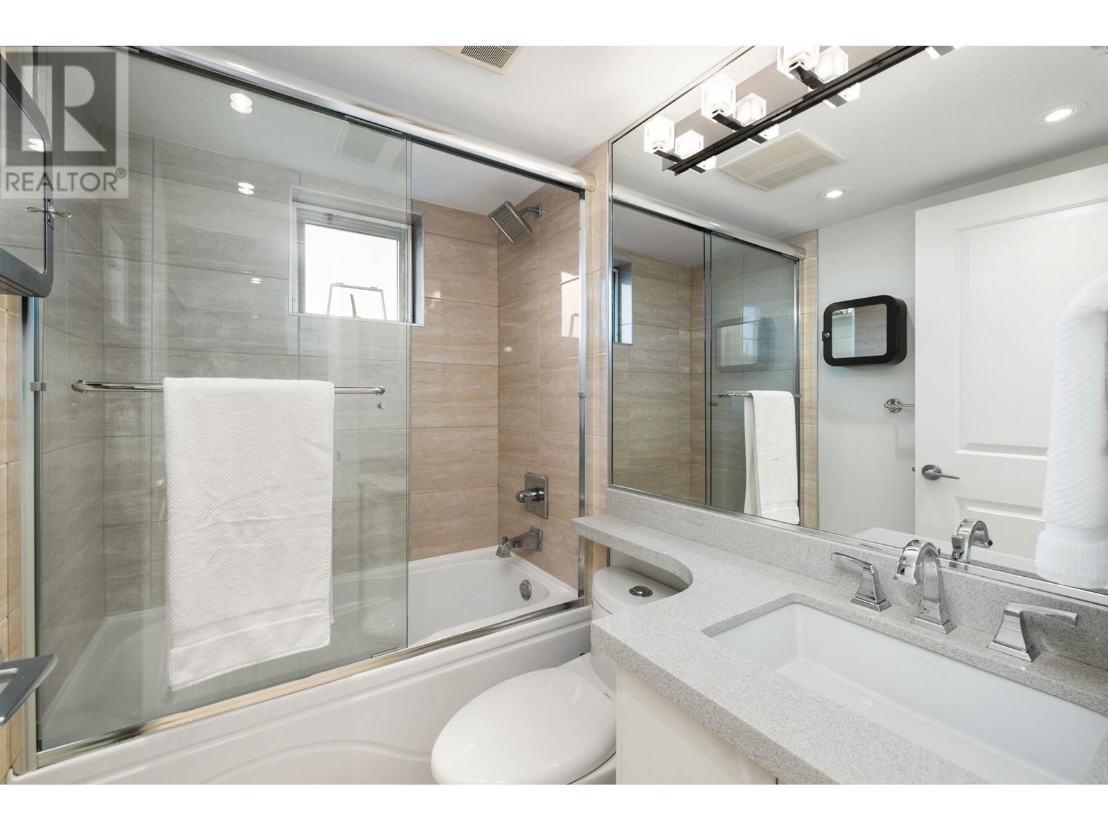 2051 Triumph Street, Vancouver, British Columbia  V5L 1K7 - Photo 32 - R2812969