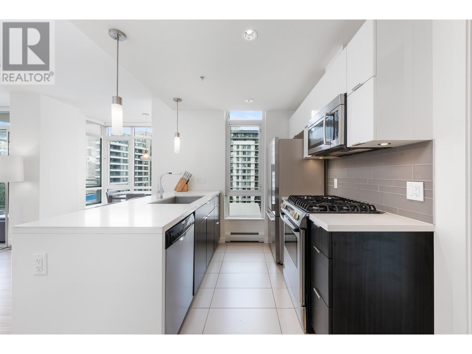 802 1775 Quebec Street, Vancouver, British Columbia  V5T 0E3 - Photo 4 - R2813081
