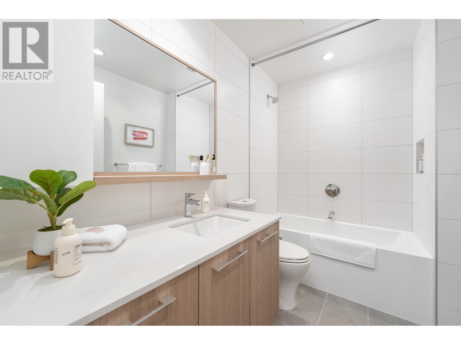 204 9888 University Crescent, Burnaby, British Columbia  V5A 0G4 - Photo 24 - R2813108