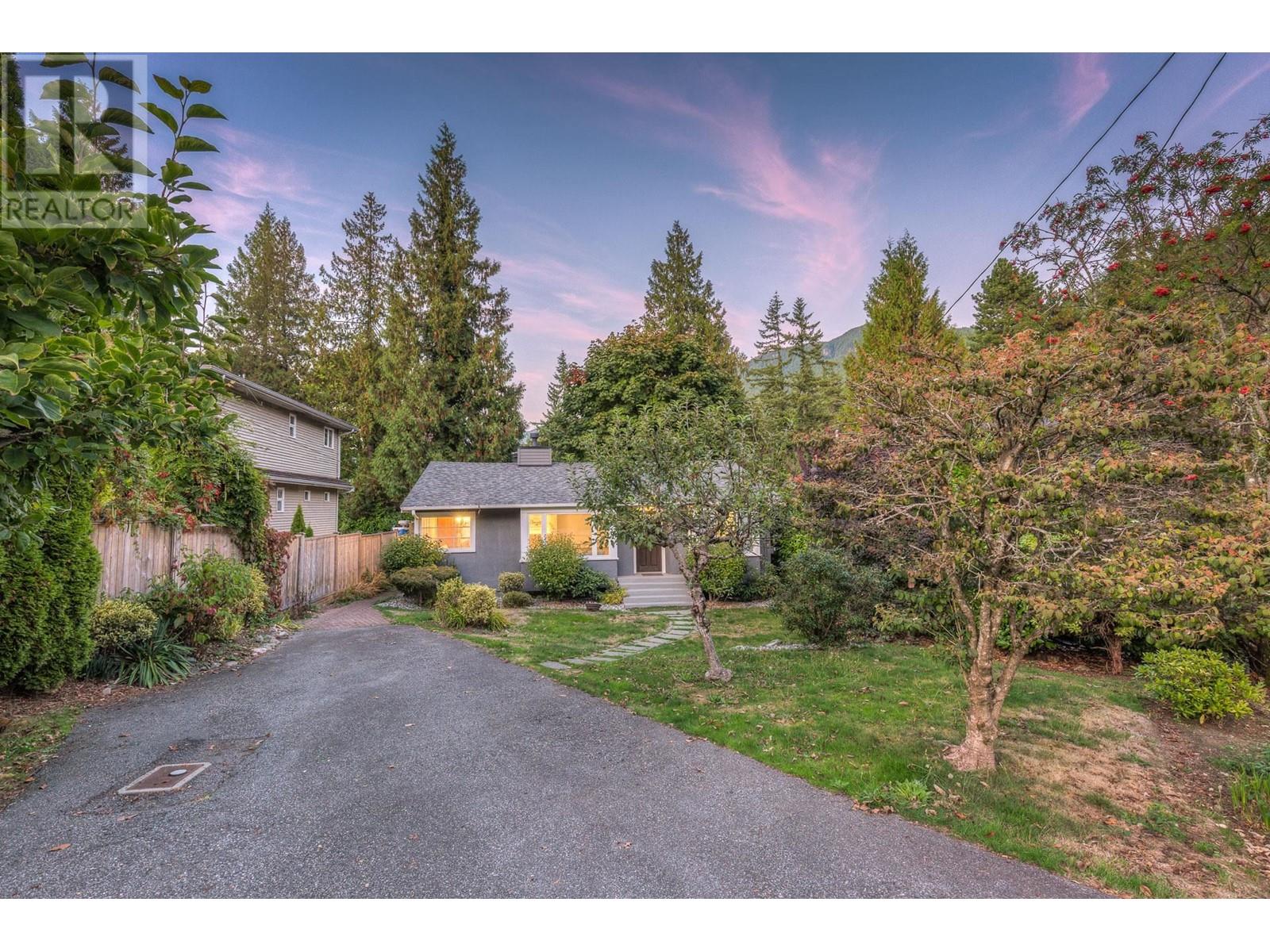 6431 Rosebery Avenue, West Vancouver, British Columbia  V7W 2C5 - Photo 20 - R2813142