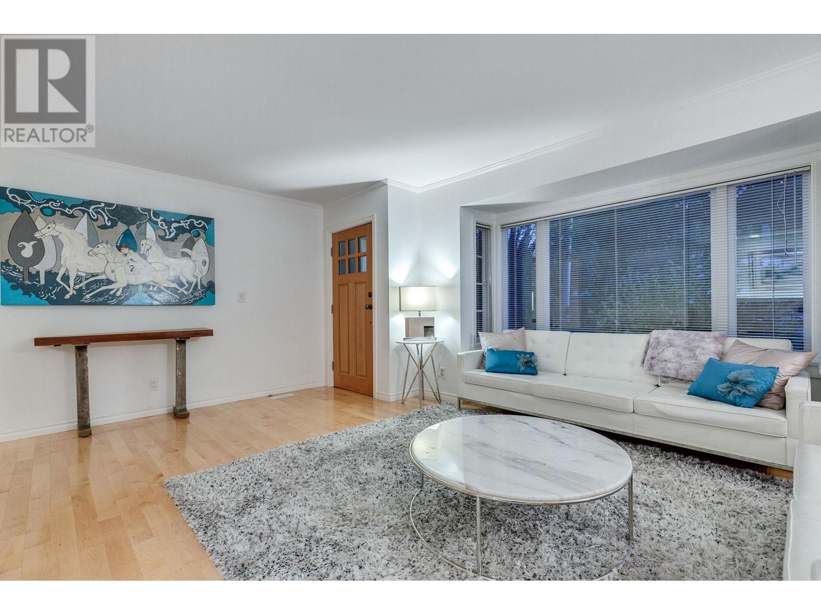 6431 Rosebery Avenue, West Vancouver, British Columbia  V7W 2C5 - Photo 4 - R2813142