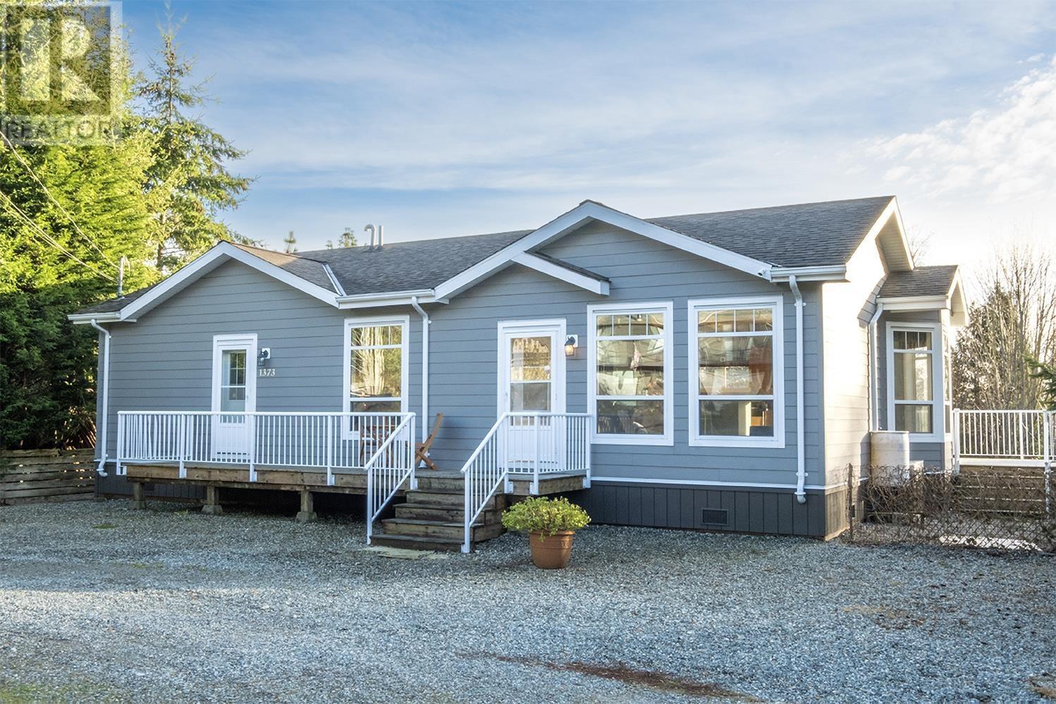 1373 Chaster Road, Gibsons, British Columbia  V0N 1V5 - Photo 3 - R2813174