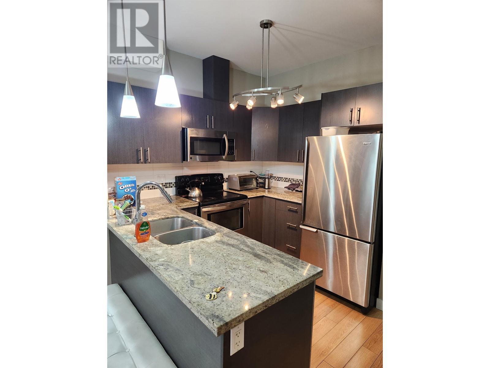 Ph10 7738 Edmonds Street, Burnaby, British Columbia  V3N 1B8 - Photo 4 - R2807747