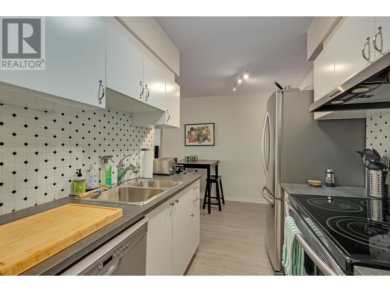 208 2335 York Avenue, Vancouver, British Columbia  V6K 1C8 - Photo 11 - R2813191