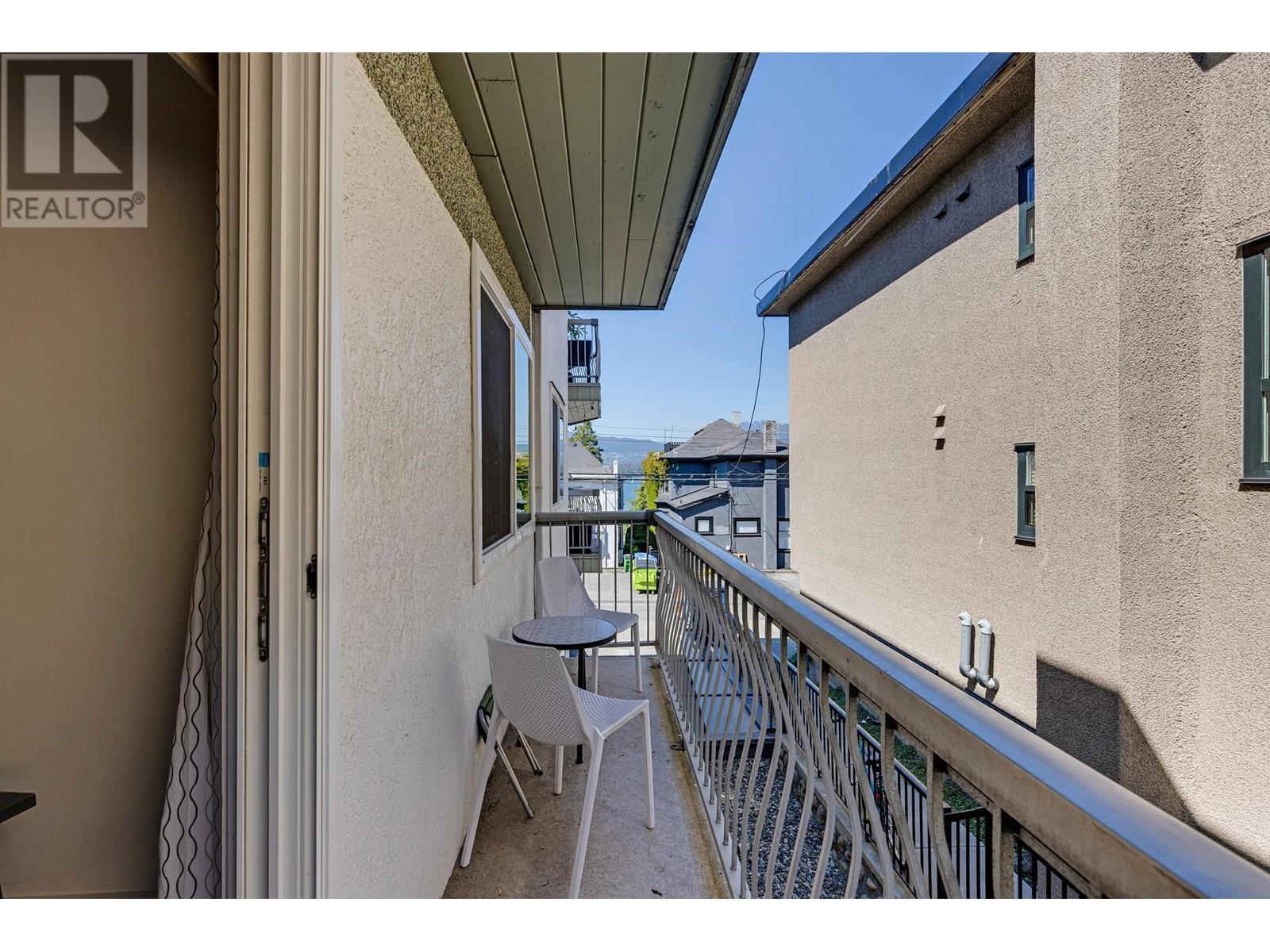 208 2335 York Avenue, Vancouver, British Columbia  V6K 1C8 - Photo 13 - R2813191