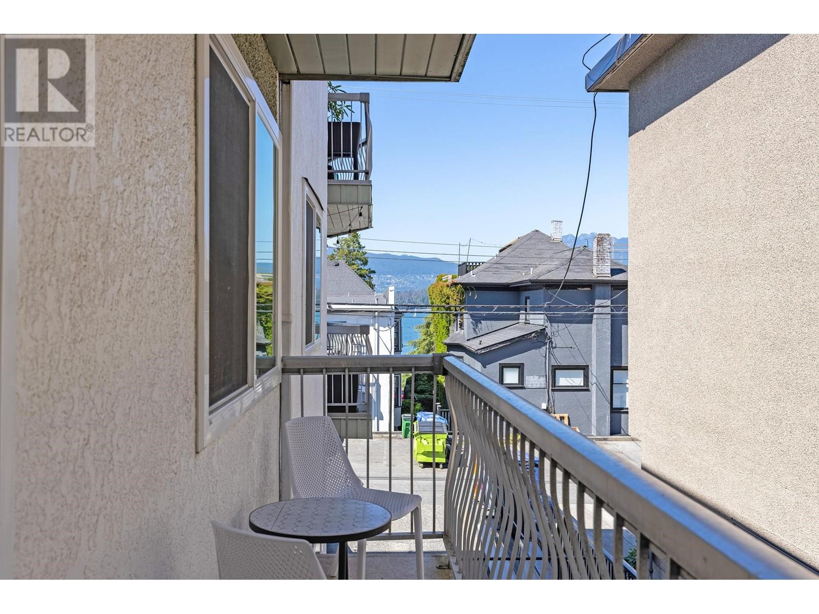 208 2335 York Avenue, Vancouver, British Columbia  V6K 1C8 - Photo 14 - R2813191