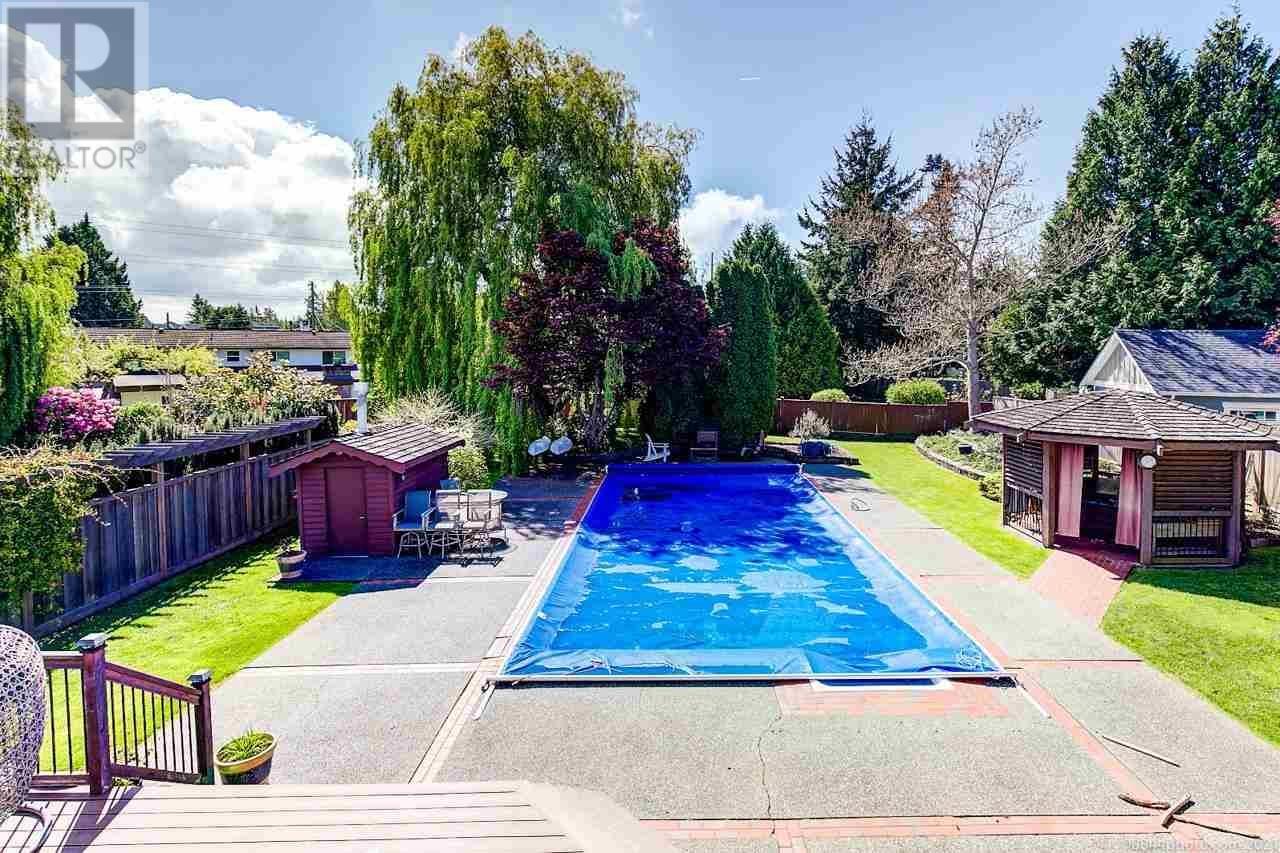 5298 9th Avenue, Tsawwassen, British Columbia  V4M 1V9 - Photo 1 - R2813192