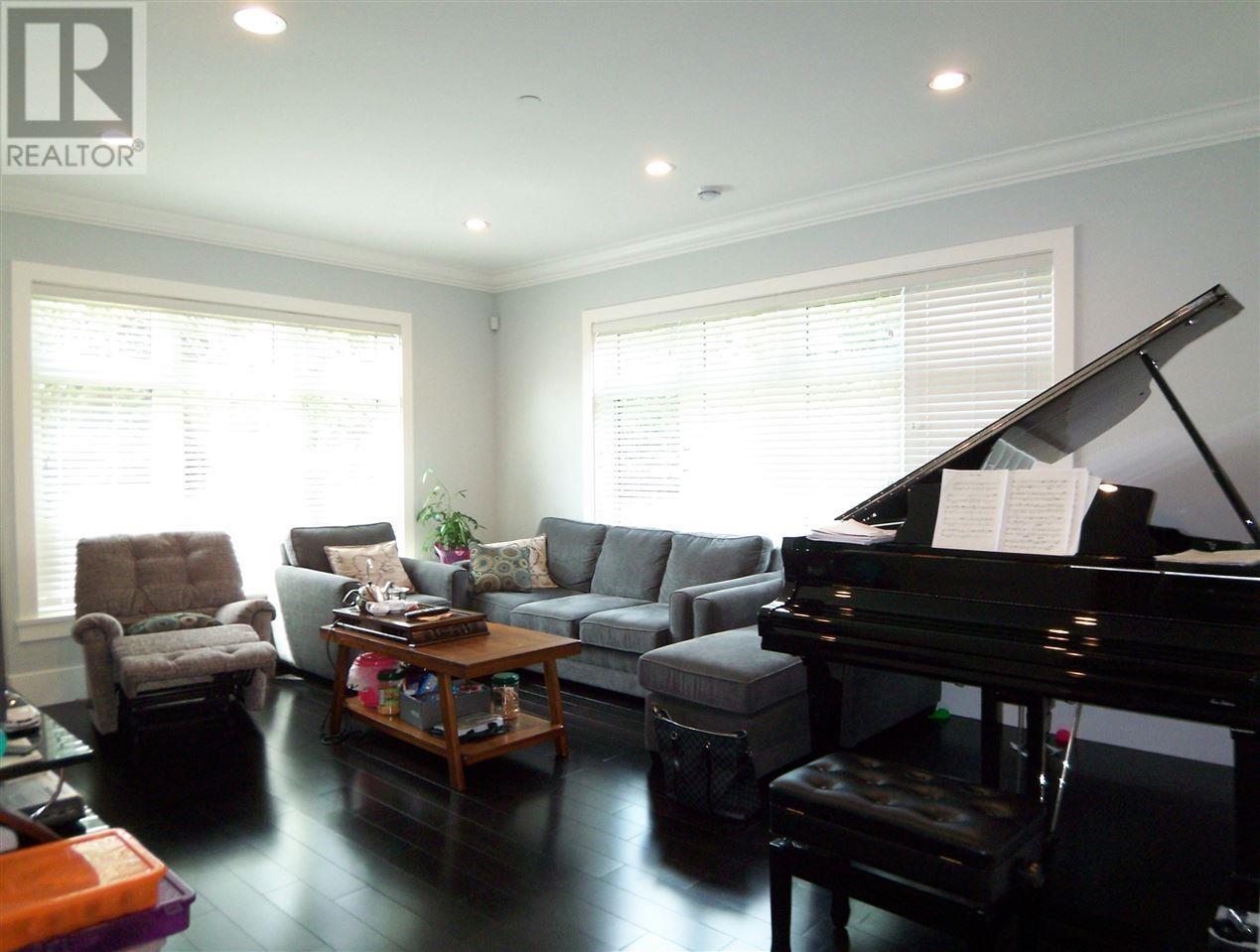 2188 W 59th Avenue, Vancouver, British Columbia  V6P 1Z6 - Photo 3 - R2812499