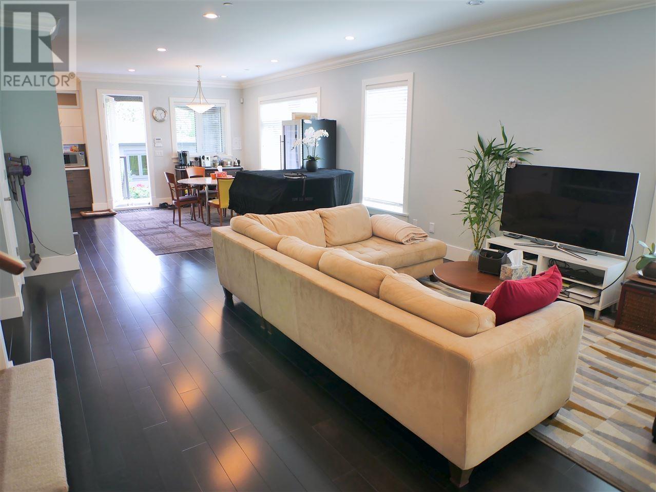 2188 W 59th Avenue, Vancouver, British Columbia  V6P 1Z6 - Photo 4 - R2812499