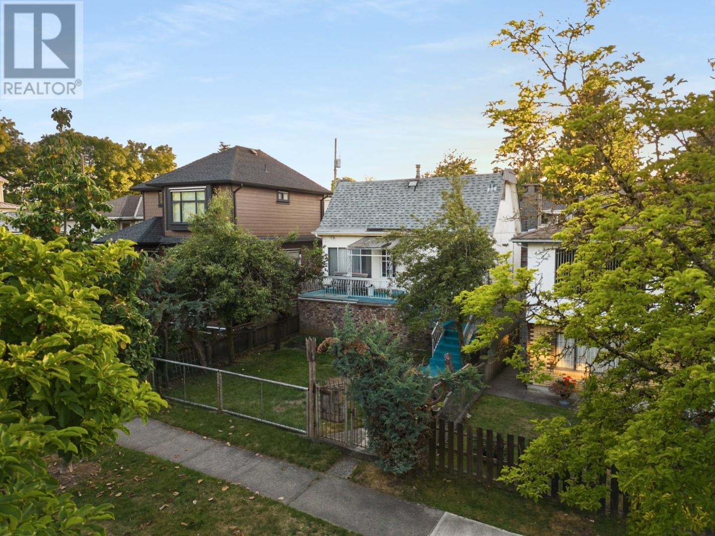 4615 Inverness Street, Vancouver, British Columbia  V5V 4X3 - Photo 2 - R2813210