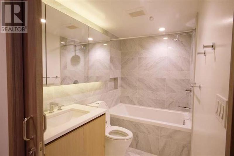 1315 1768 Cook Street, Vancouver, British Columbia  V5Y 0N3 - Photo 3 - R2812796