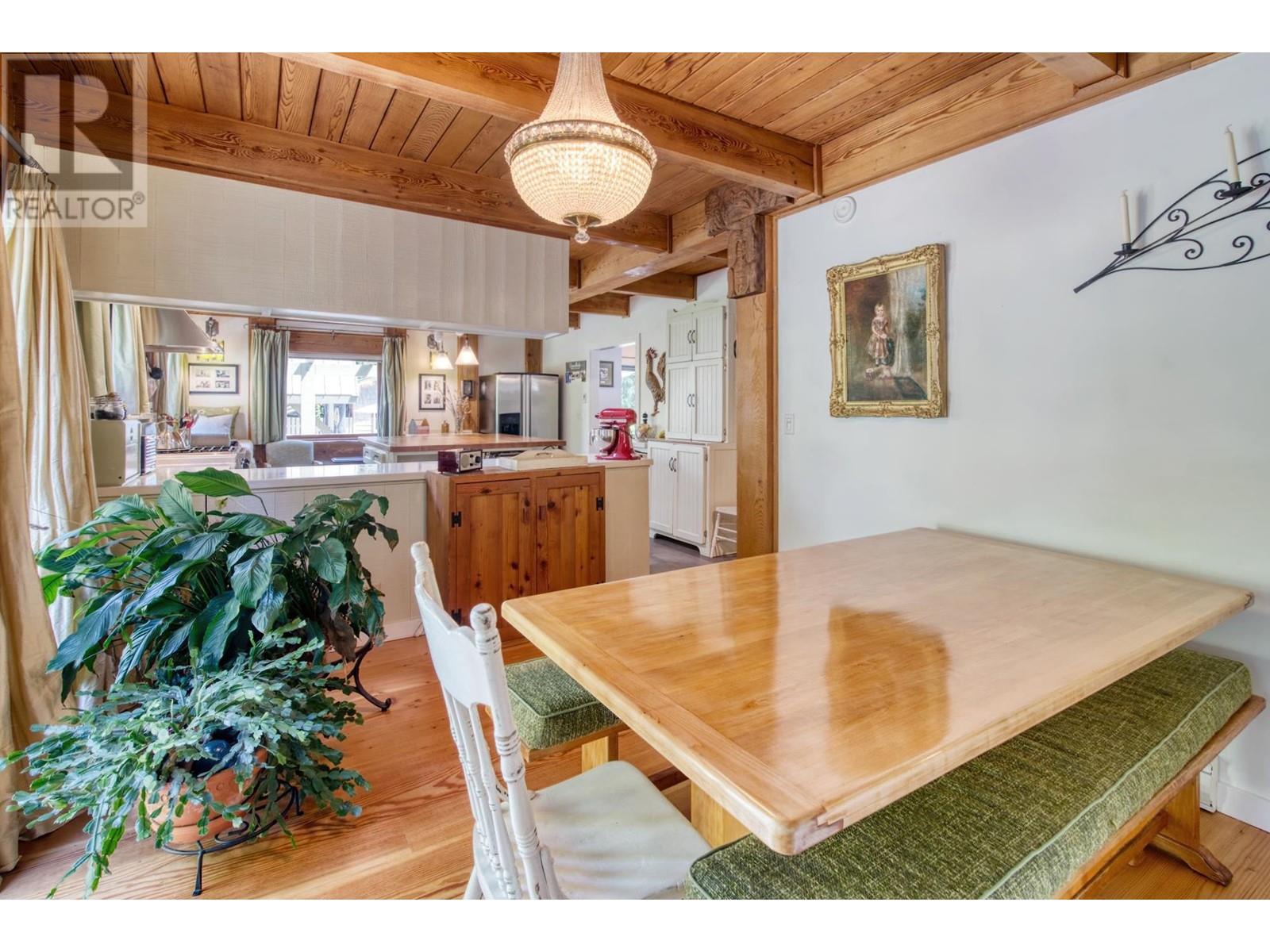 3186 Beach Avenue, Roberts Creek, British Columbia  V0N 2W2 - Photo 16 - R2781361