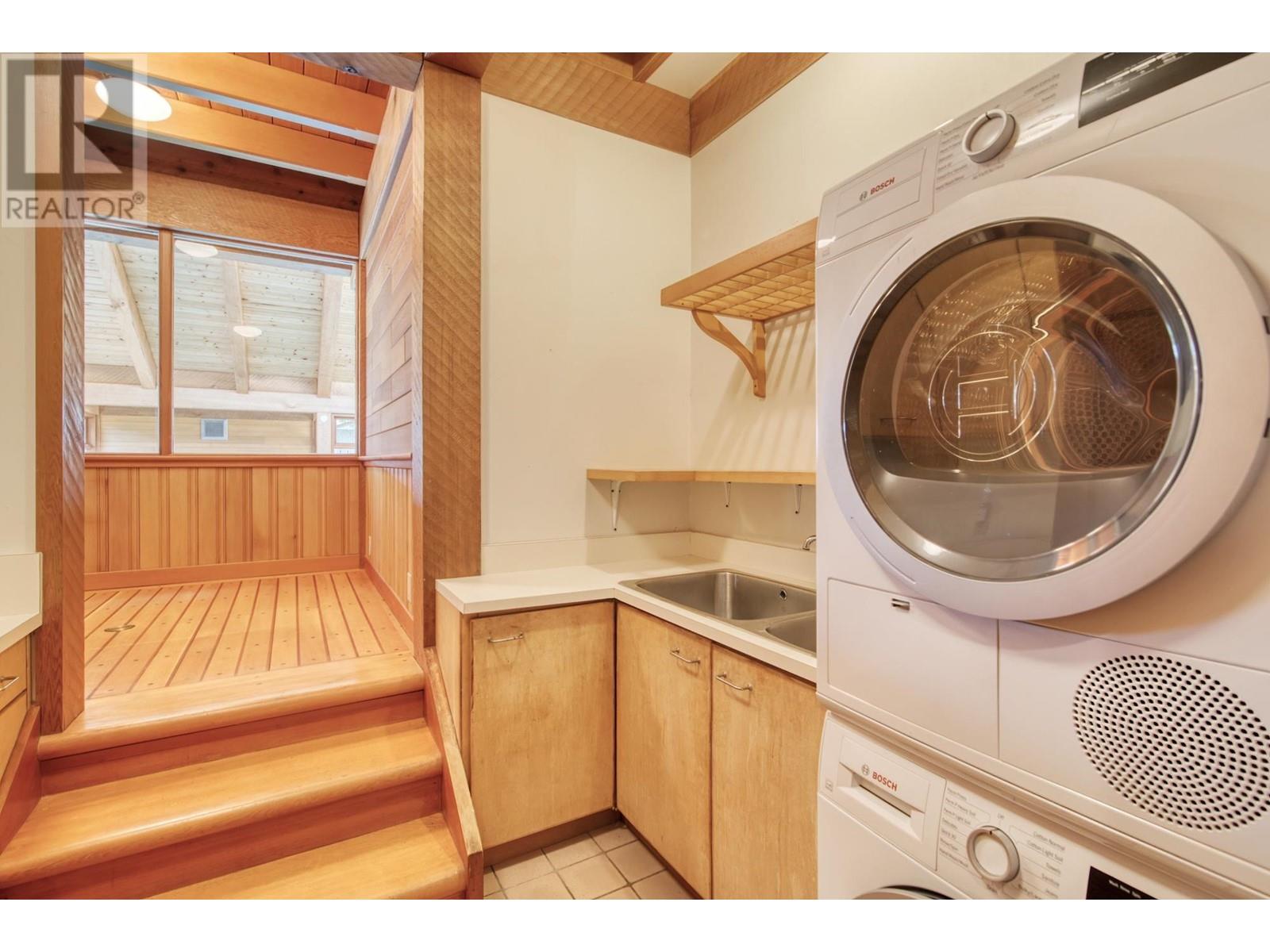 3147 Beach Avenue, Roberts Creek, British Columbia  V0N 2W2 - Photo 33 - R2787835