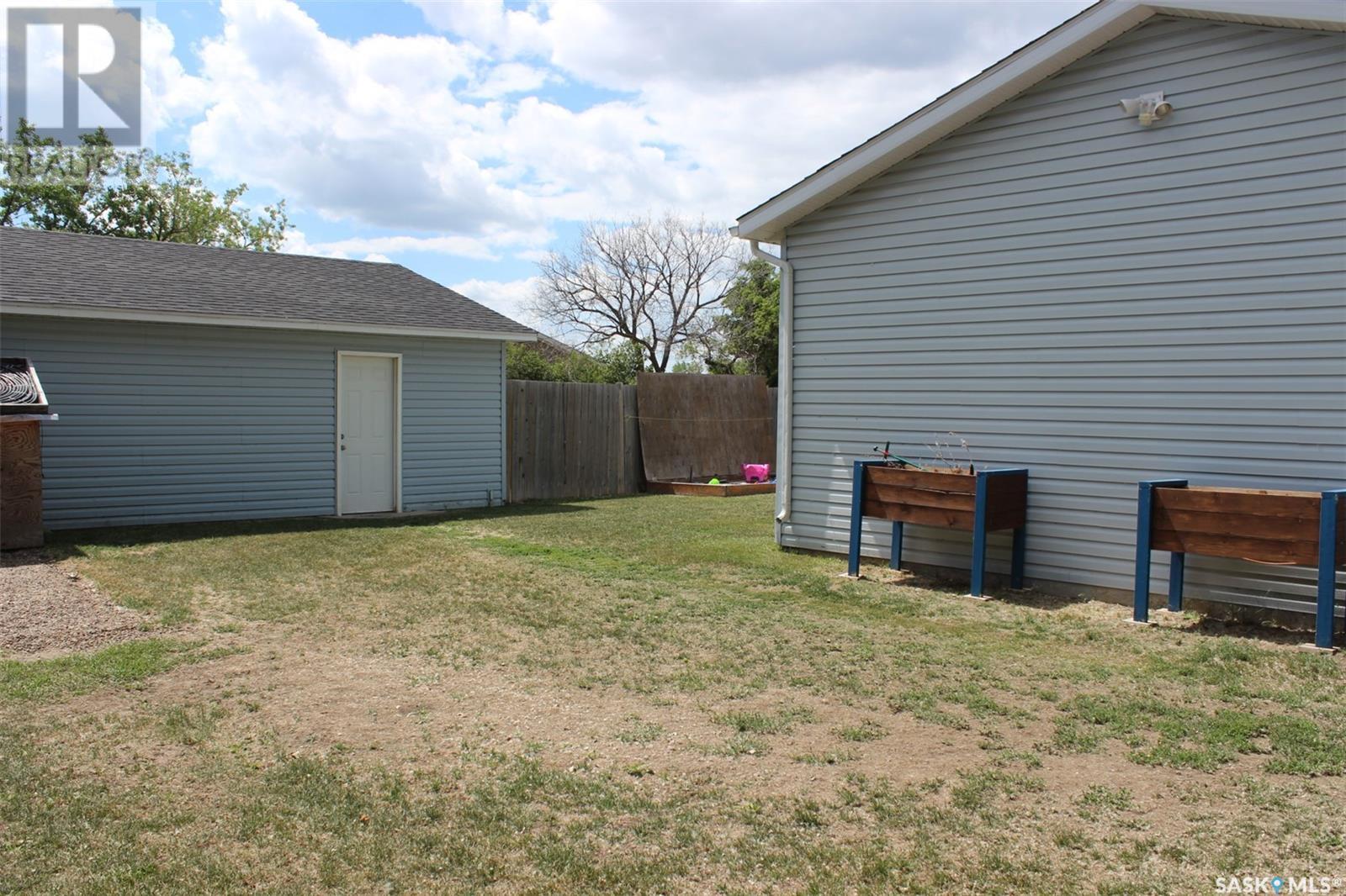 120 Main Street, Midale, Saskatchewan  S0C 1S0 - Photo 46 - SK928278