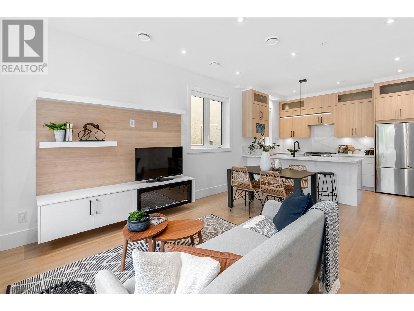 622 Slocan Street, Vancouver, British Columbia  V5K 3X7 - Photo 5 - R2801869