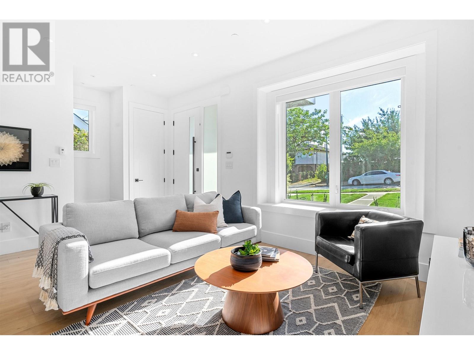 622 Slocan Street, Vancouver, British Columbia  V5K 3X7 - Photo 9 - R2801869