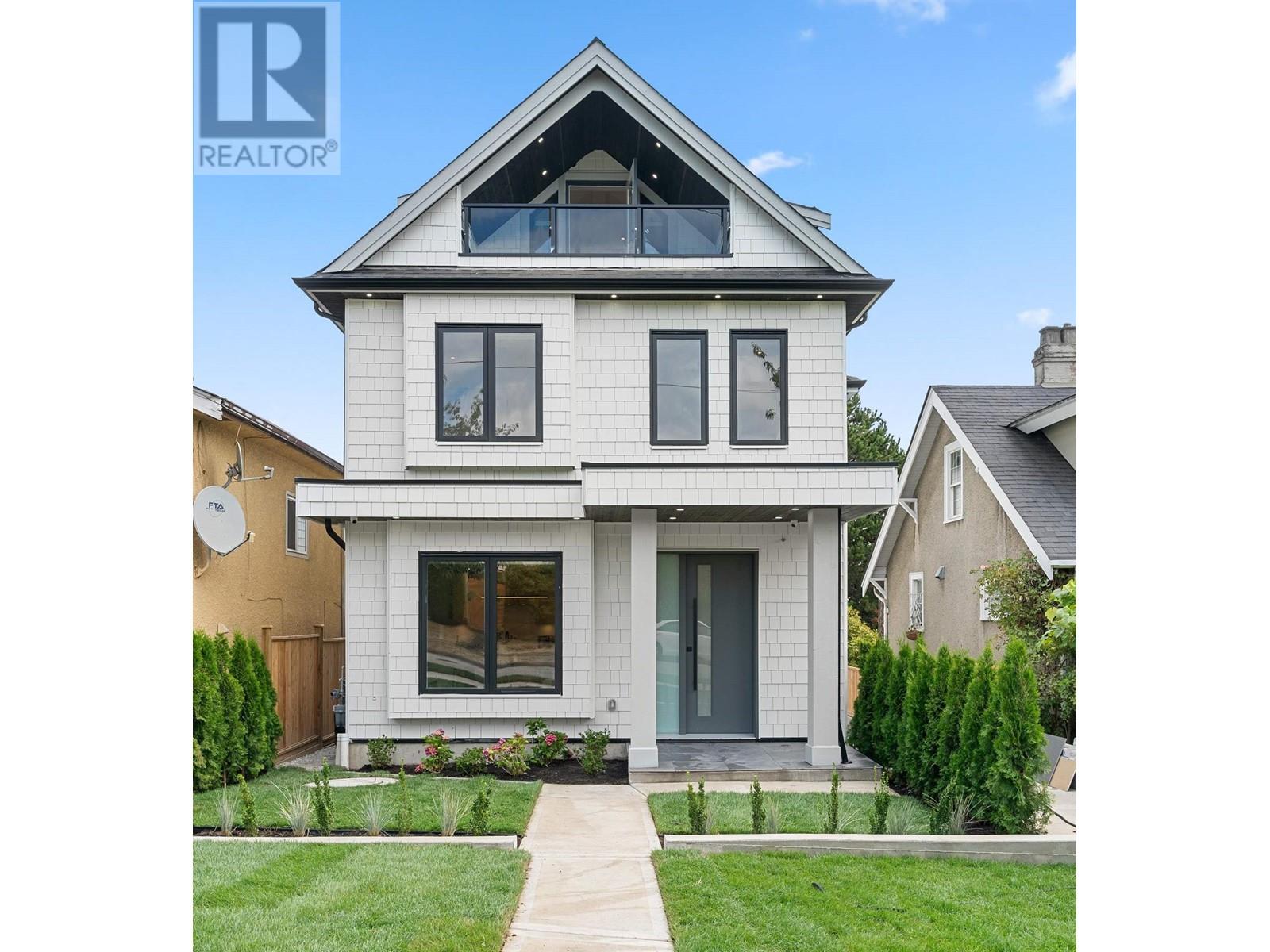 622 Slocan Street, Vancouver, British Columbia  V5K 3X7 - Photo 1 - R2801869