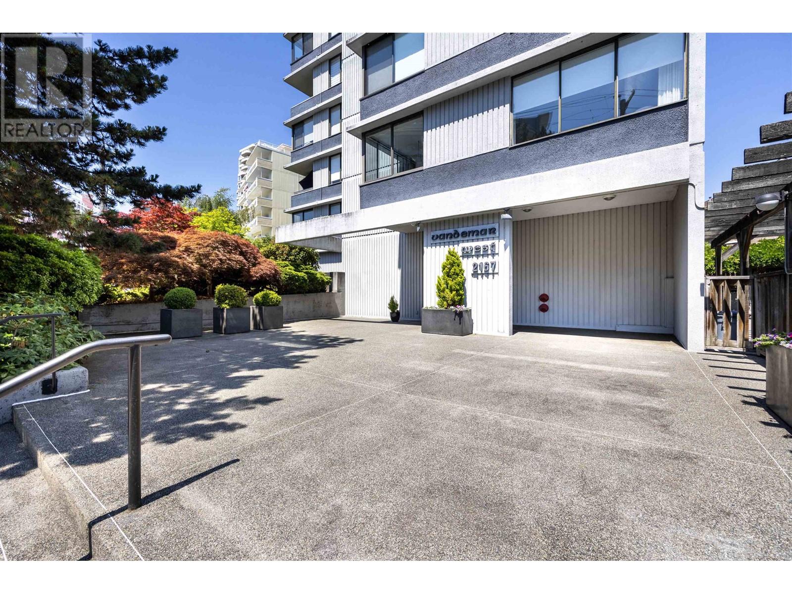 203 2167 Bellevue Avenue, West Vancouver, British Columbia  V7V 1C2 - Photo 2 - R2813234