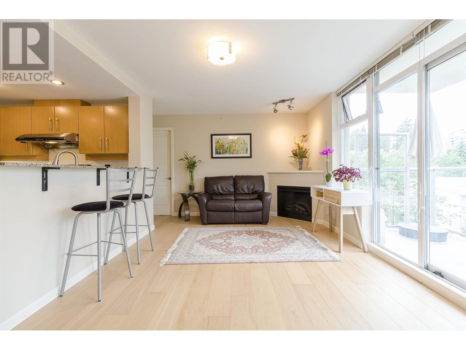 401 9288 University Crescent, Burnaby, British Columbia  V5A 4X7 - Photo 2 - R2813094