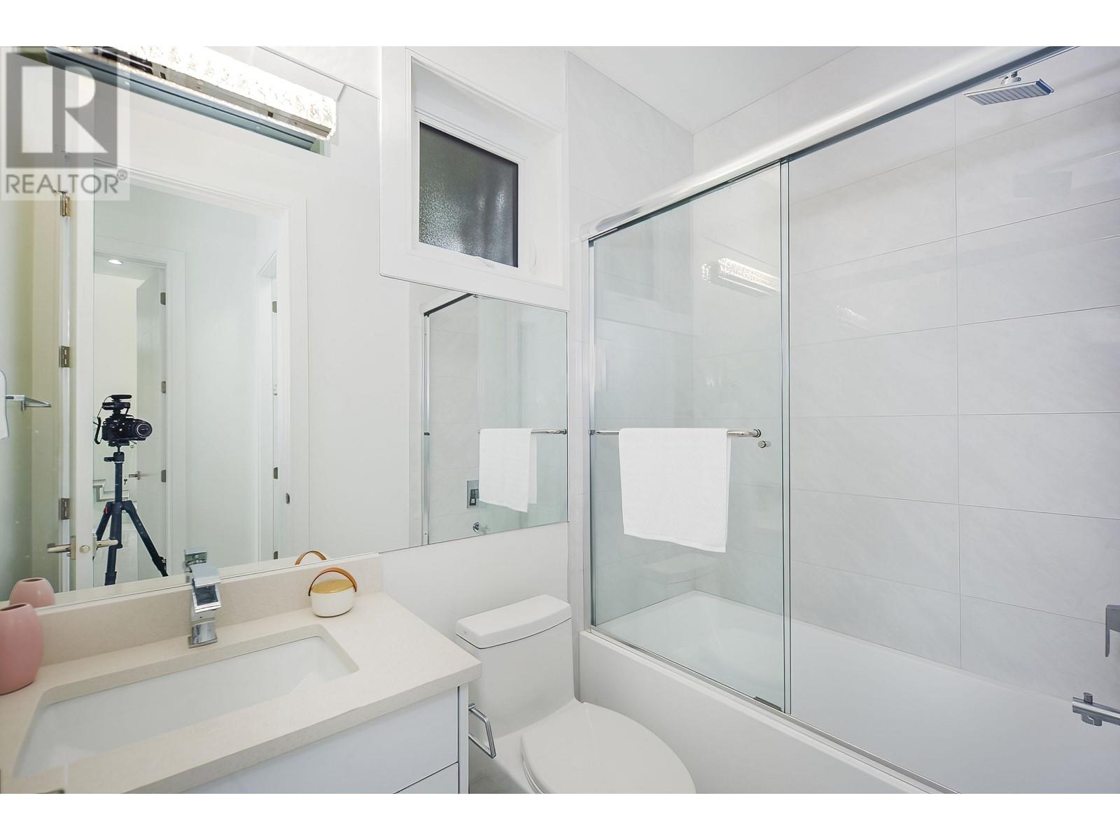 9399 Mccutcheon Place, Richmond, British Columbia  V7A 4Z2 - Photo 21 - R2798002