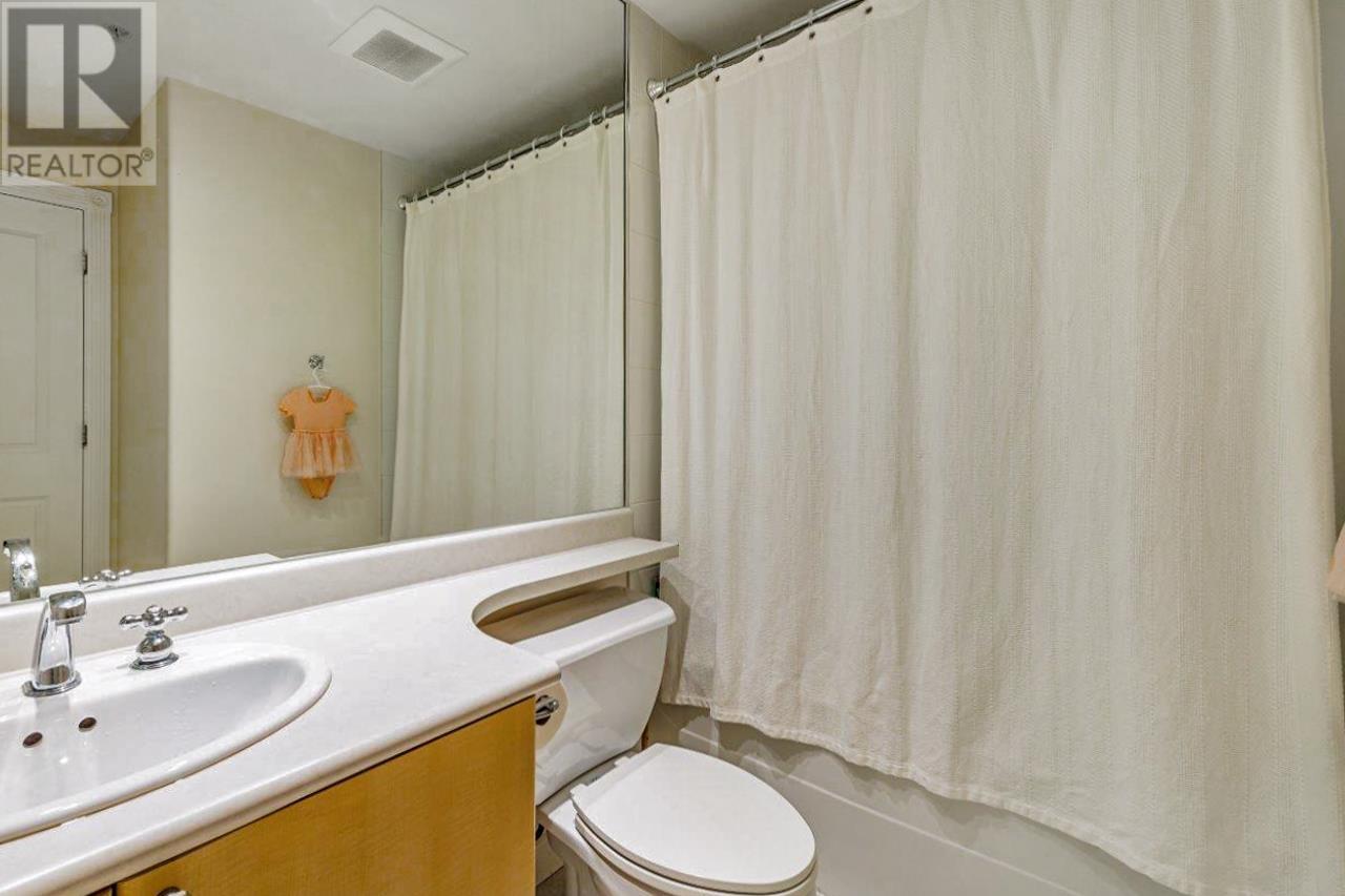 1504 160 E 13th Street, North Vancouver, British Columbia  V7L 2L5 - Photo 10 - R2813370