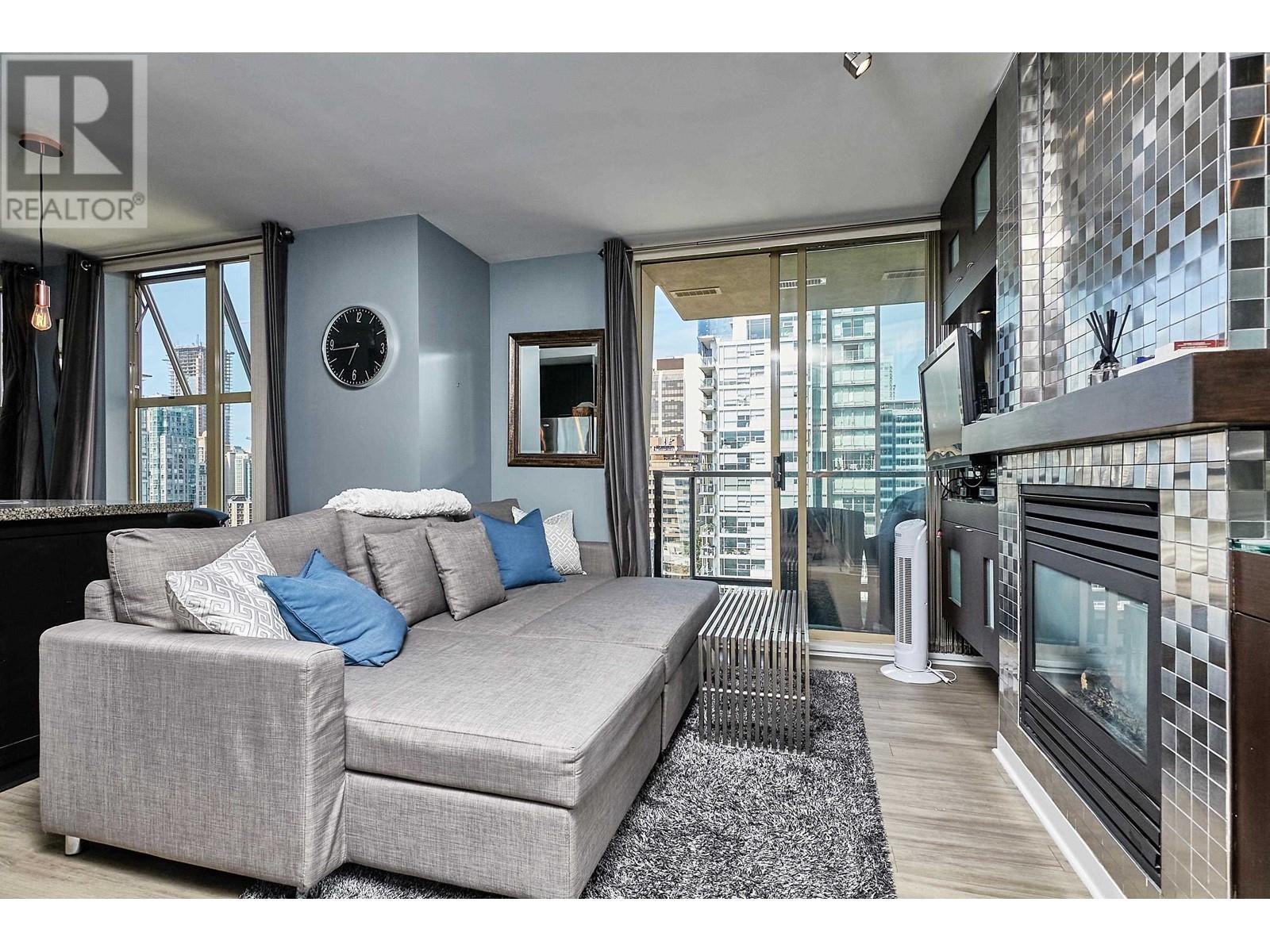 1702 989 Richards Street, Vancouver, British Columbia  V6B 6R6 - Photo 5 - R2813397