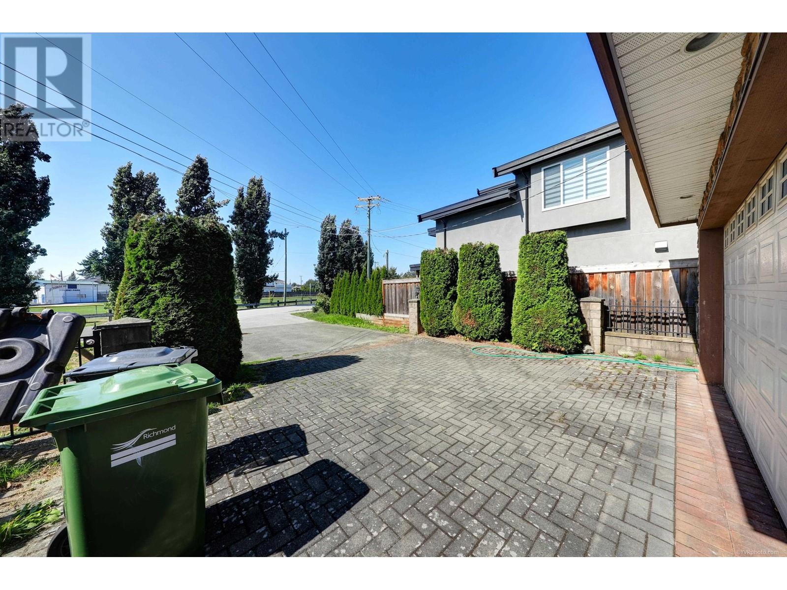 6028 Gibbons Drive, Richmond, British Columbia  V7C 2C8 - Photo 31 - R2813382