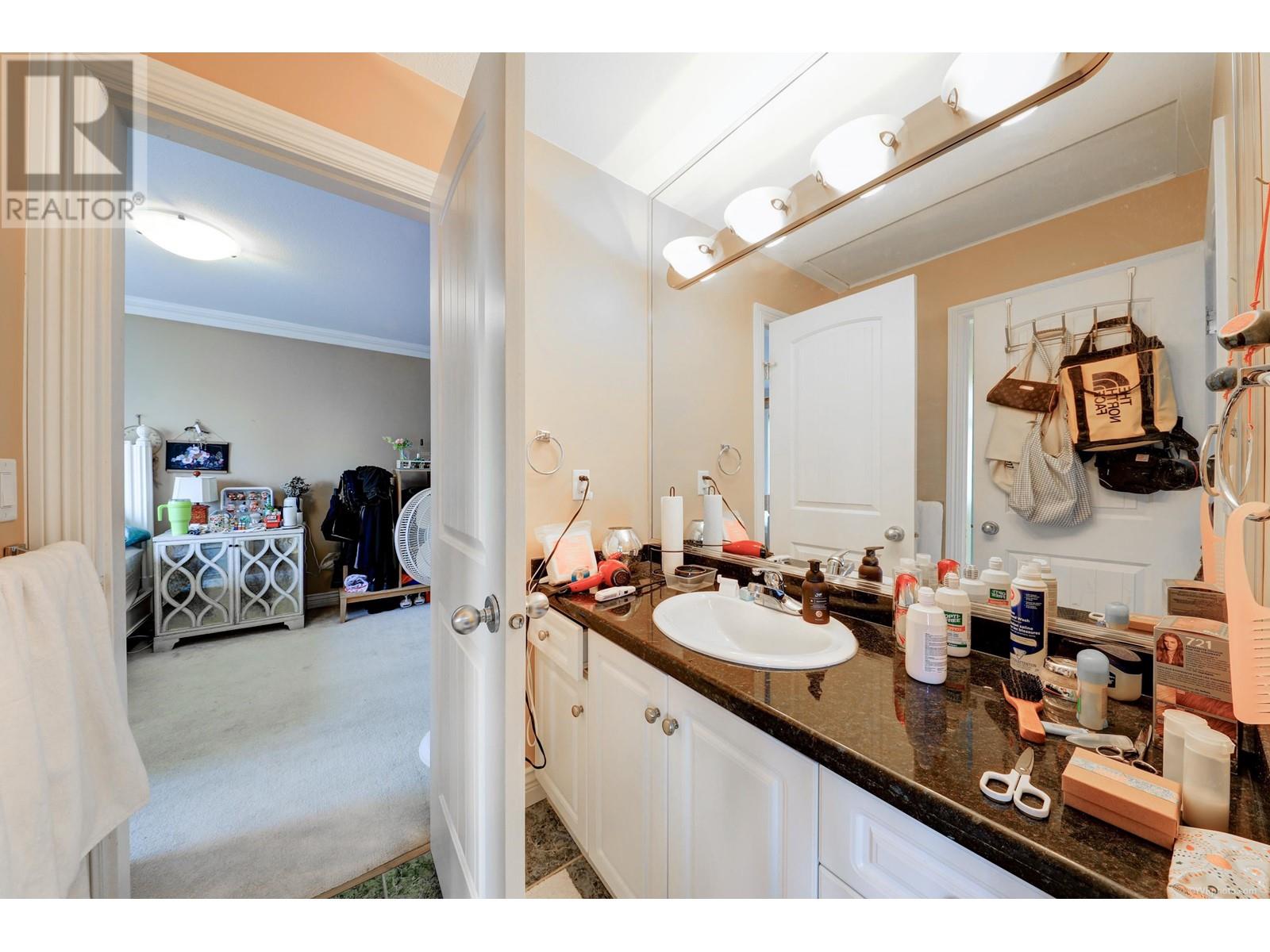 6028 Gibbons Drive, Richmond, British Columbia  V7C 2C8 - Photo 19 - R2813382