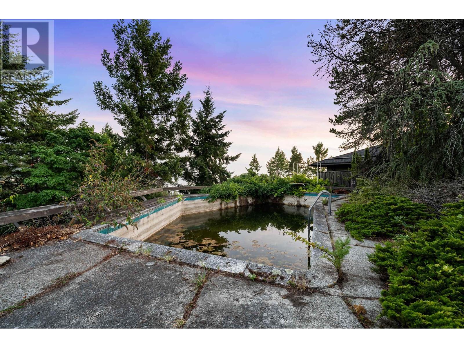 5930 Falcon Road, West Vancouver, British Columbia  V7W 1S3 - Photo 4 - R2813421