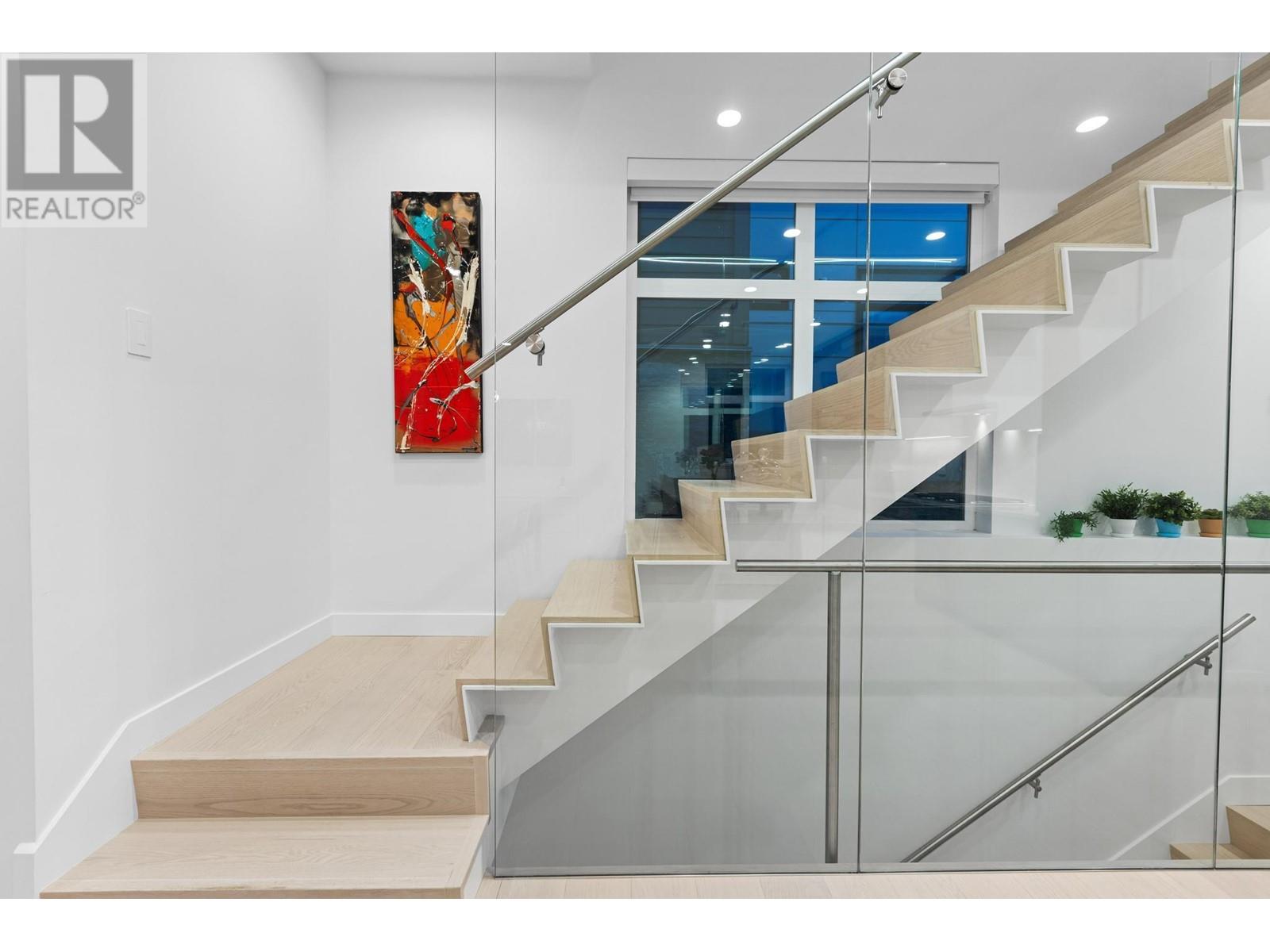 572 Arthur Erickson Place, West Vancouver, British Columbia  V7T 1J1 - Photo 11 - R2813428