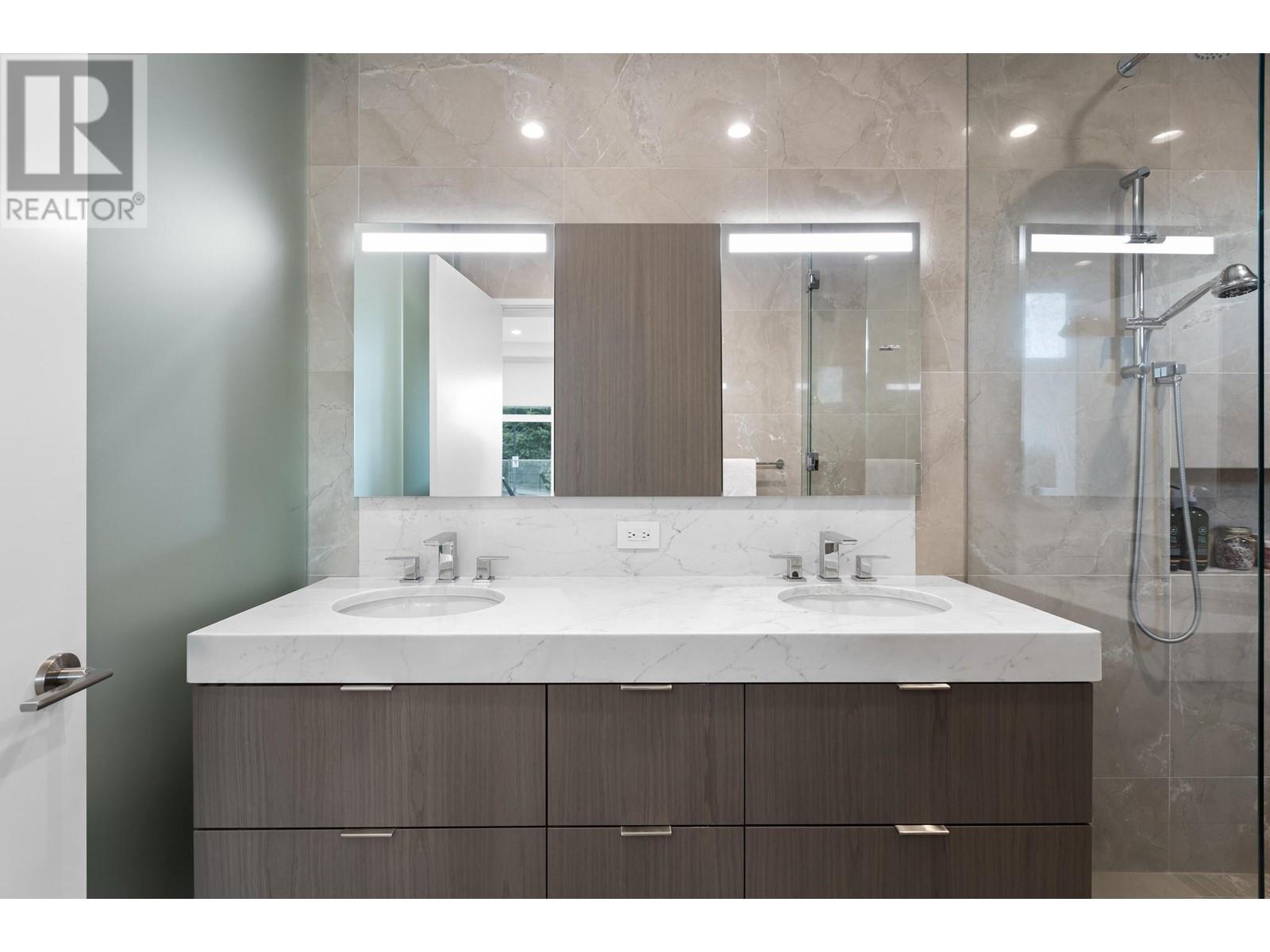 572 Arthur Erickson Place, West Vancouver, British Columbia  V7T 1J1 - Photo 15 - R2813428